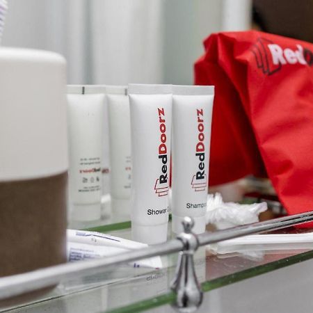 Reddoorz Plus Near Jakarta Kota Station Eksteriør bilde