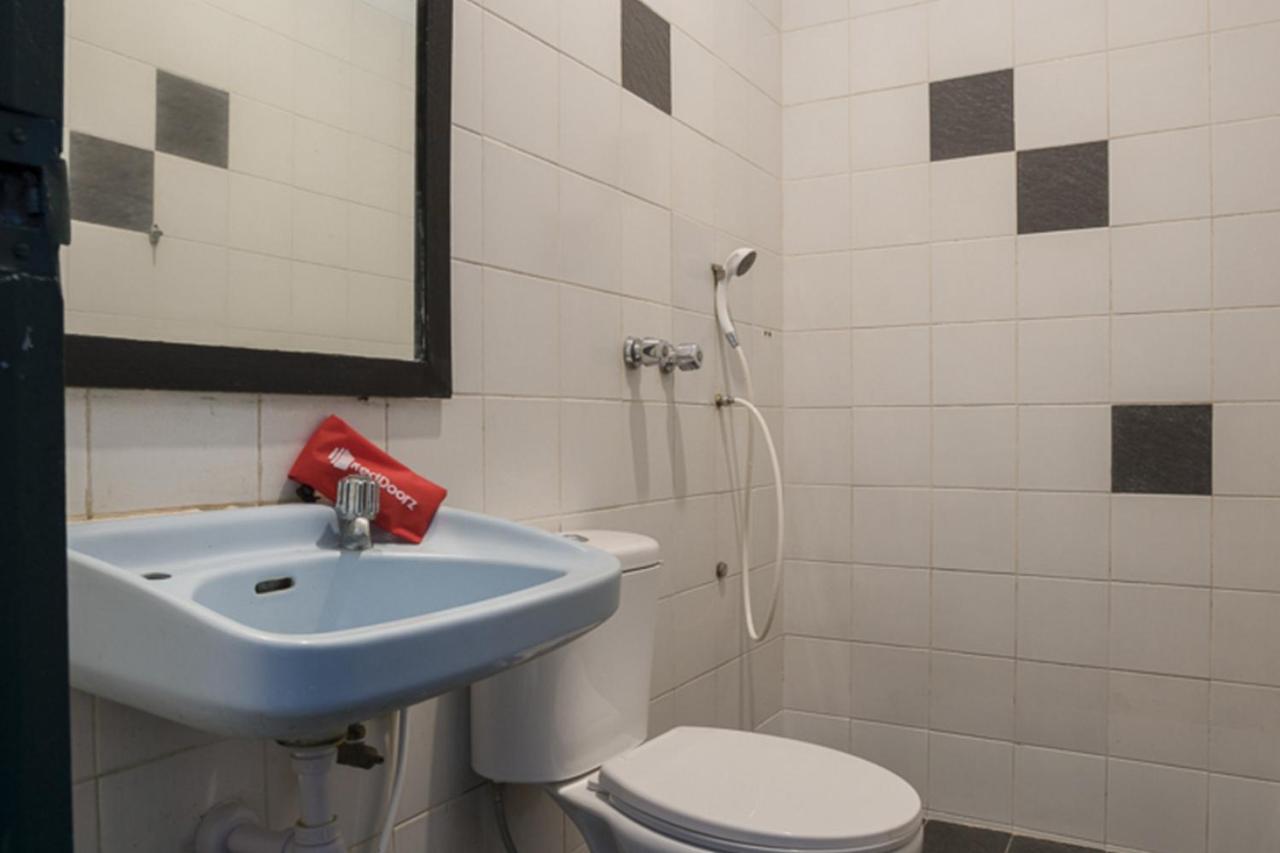 Reddoorz Plus Near Jakarta Kota Station Eksteriør bilde
